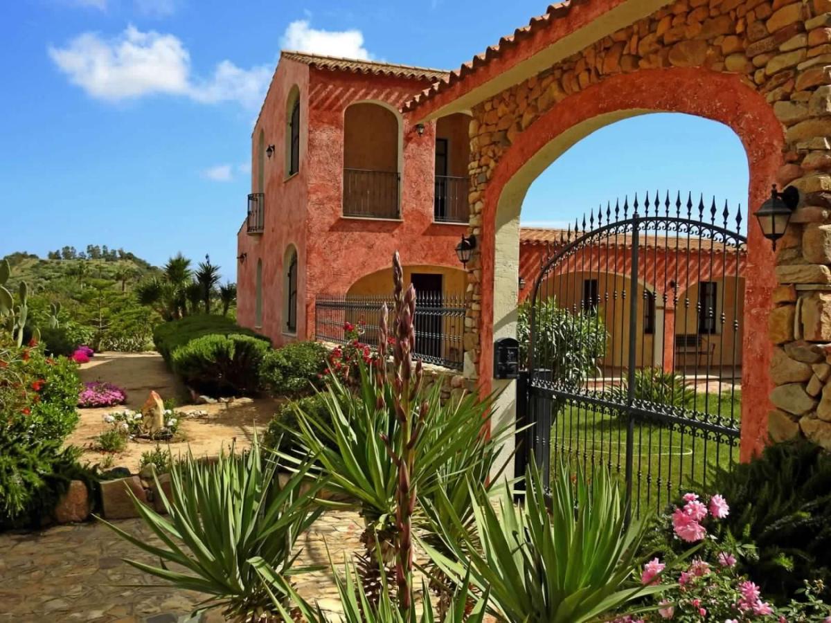 Hotel La Corte Rosada Villasimius Eksteriør bilde