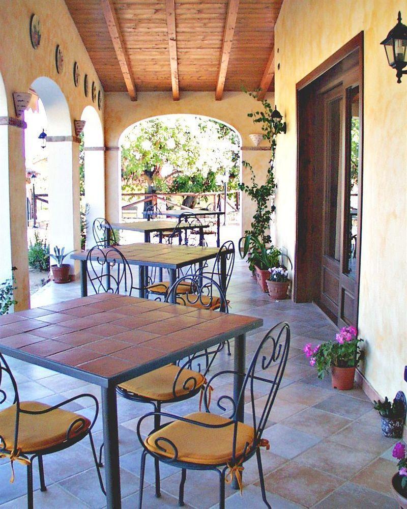 Hotel La Corte Rosada Villasimius Eksteriør bilde