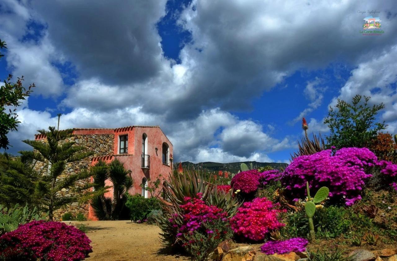 Hotel La Corte Rosada Villasimius Eksteriør bilde