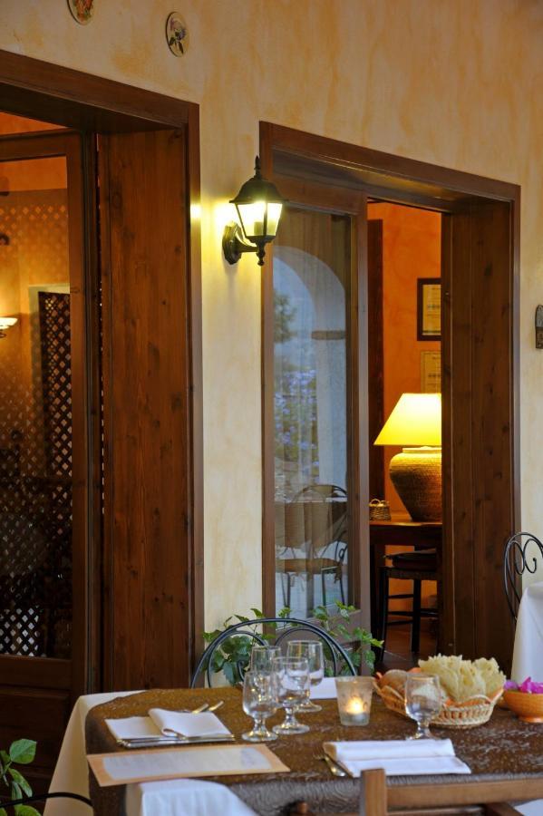 Hotel La Corte Rosada Villasimius Eksteriør bilde